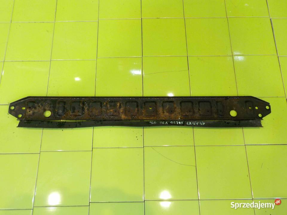 VOLVO V70 III 09r belka pod chlodnice osobowe Suków sprzedam