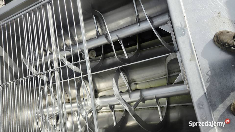 Mieszałka łopatkowa 3000L z załadunkiem słupowym Krotoszyn sprzedam