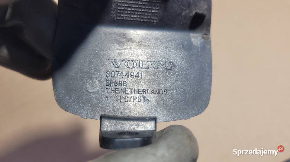 VOLVO S40 LIFT 0712 ZAŚLEPKA ZDERZAKA HAKA TYŁ Ruda Śląska sprzedam