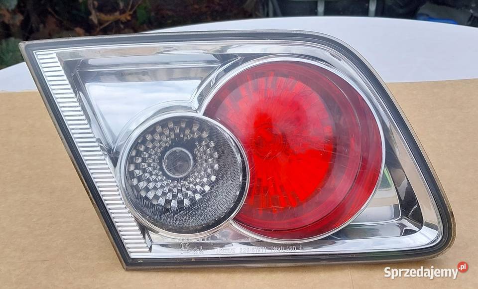 LAMPA W KLAPĘ LEWA TYŁ TYLNA MAZDA 6 GG Mielęcin