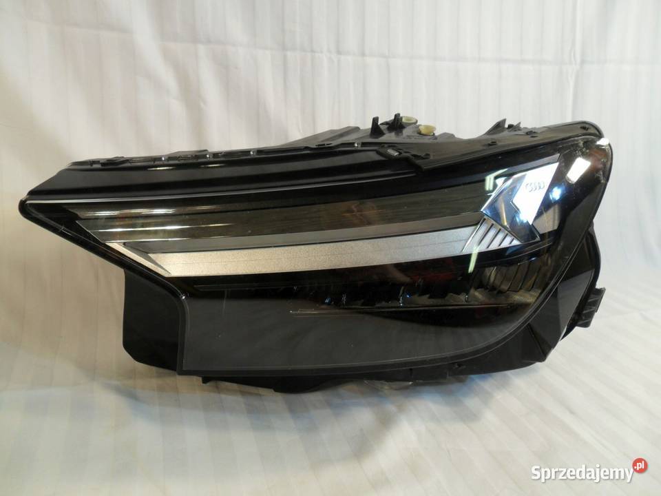 Audi Q4 etron reflektor przedni lewy lampa lewa osobowe Nowy Tomyśl