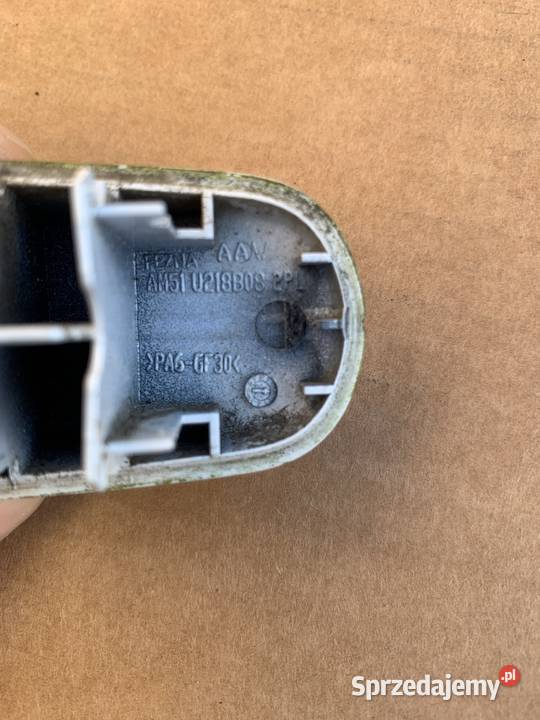 Biała klamka zaślepka Ford Focus Mk3 C osobowe Pleszew