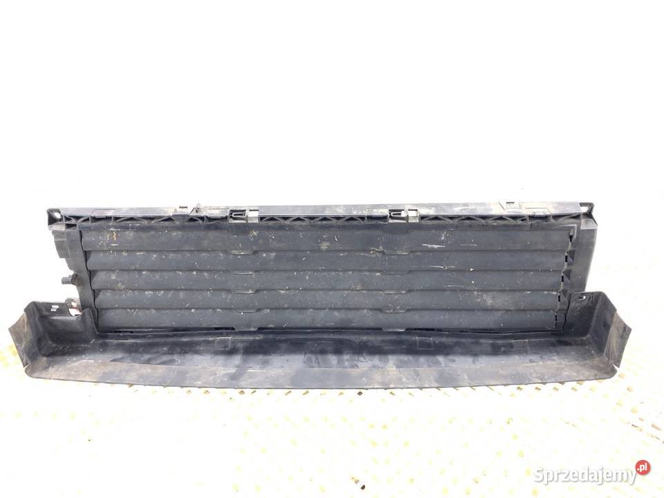 KIEROWNICA POWIETRZA ŻALUZJA AUDI Q3 II