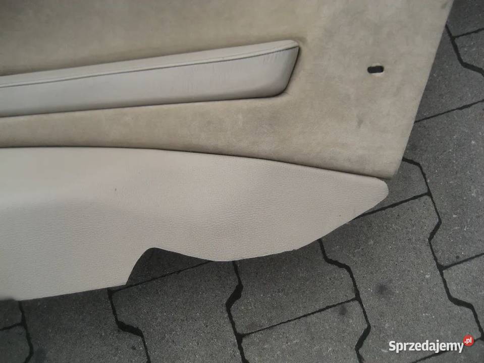 volvo c70 9805r boczek tapicerka tył prawa mocka Części samochodowe Rakoniewice