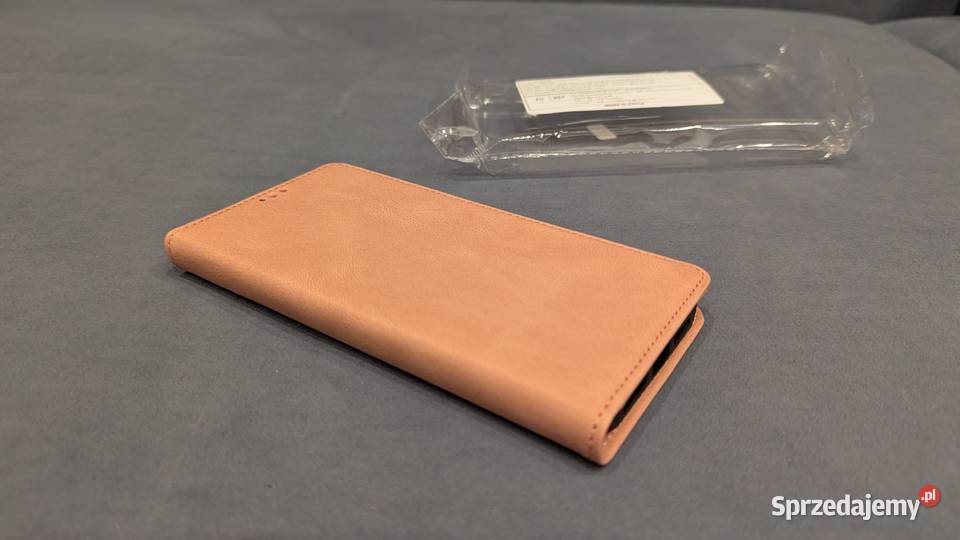 Nowe etui z klapką na magnes do Google Pixel 10