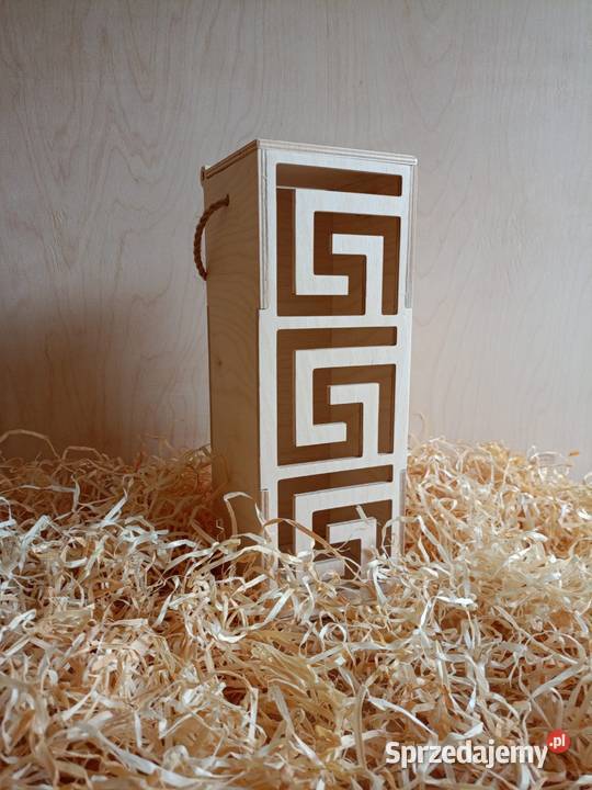 Ażurowe pudełko na wino alkohol opakowanie Chomranice sprzedam