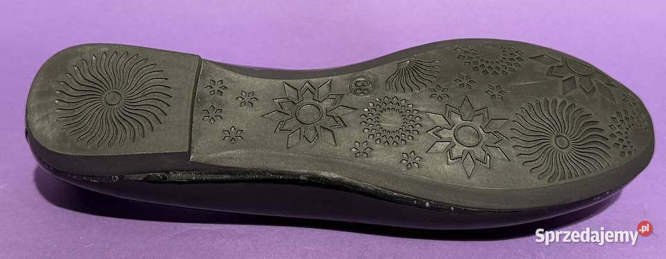 Czarne lakierowane baleriny rozmiar 39 Żyrardów