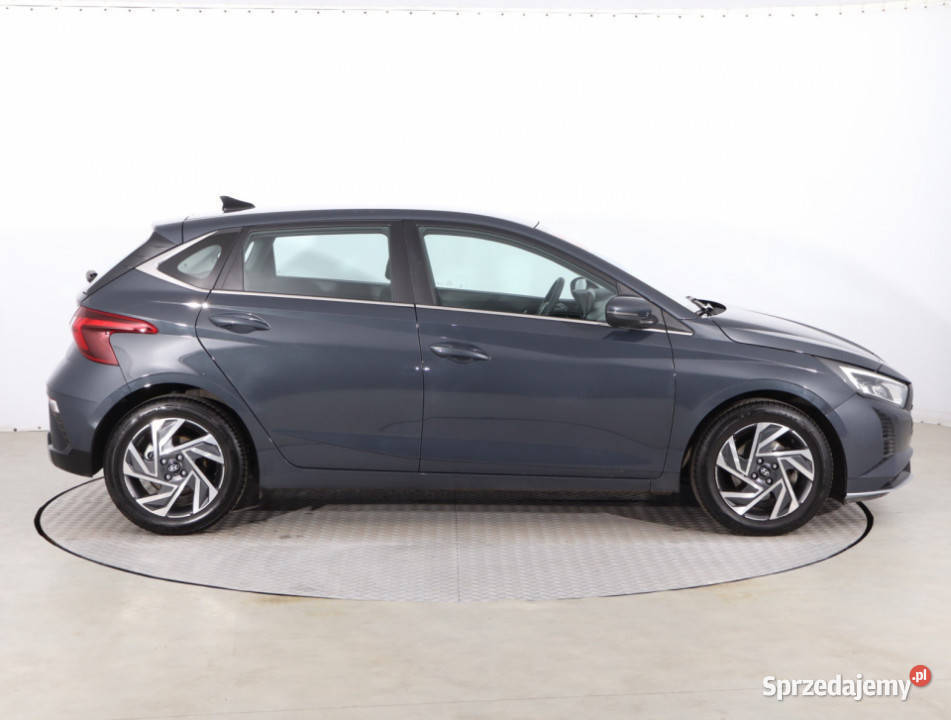 Hyundai i20 10 TGDI kamera cofania