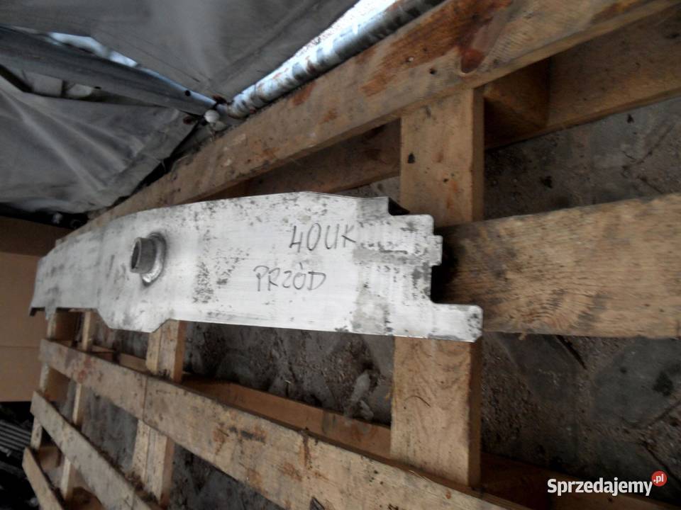 BMW F31 18 D 12r belka zderzaka przód świętokrzyskie