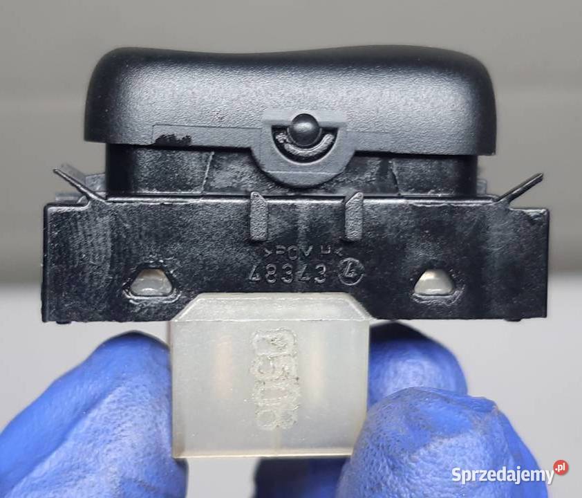 PRZYCISK LUSTEREK MERCEDES W210 A2108202010 Wyposażenie wnętrza Mielęcin