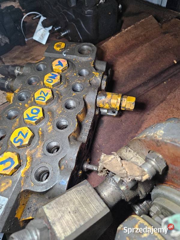 Rozdzielacz hydrauliczny koparki JCB do modeli Układ hydrauliczny