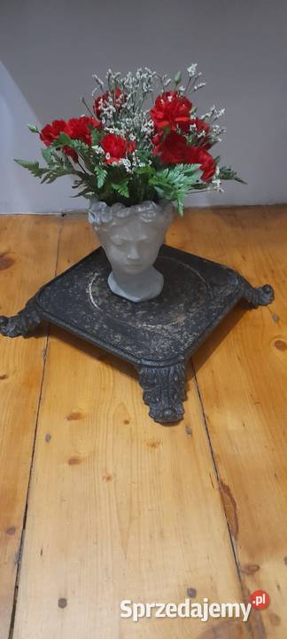 Postument żeliwny antyk Legnica