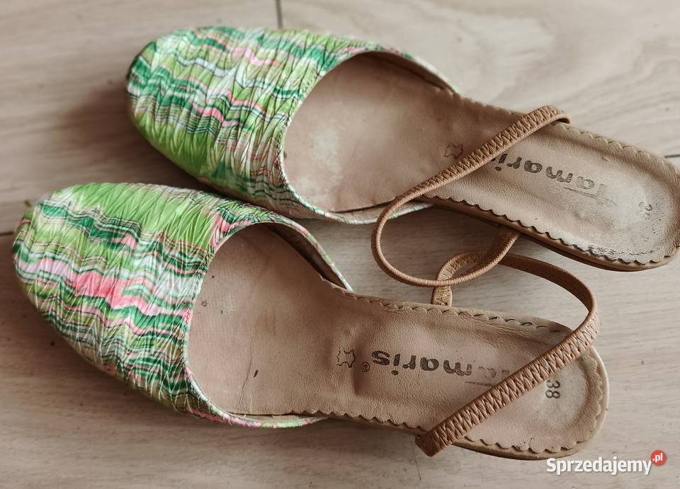 Sandałki pistacjowe z oryginalnym marszczeniem