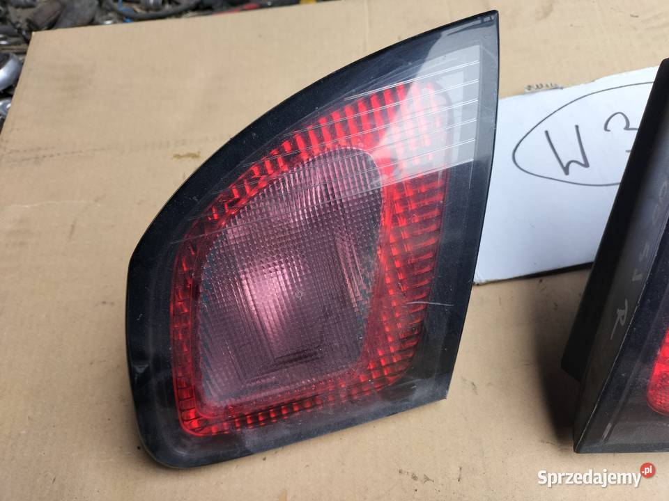 NISSAN PRIMERA P11 LIFT LAMPA TYŁ TYLNA LEWA Kamień-Kolonia