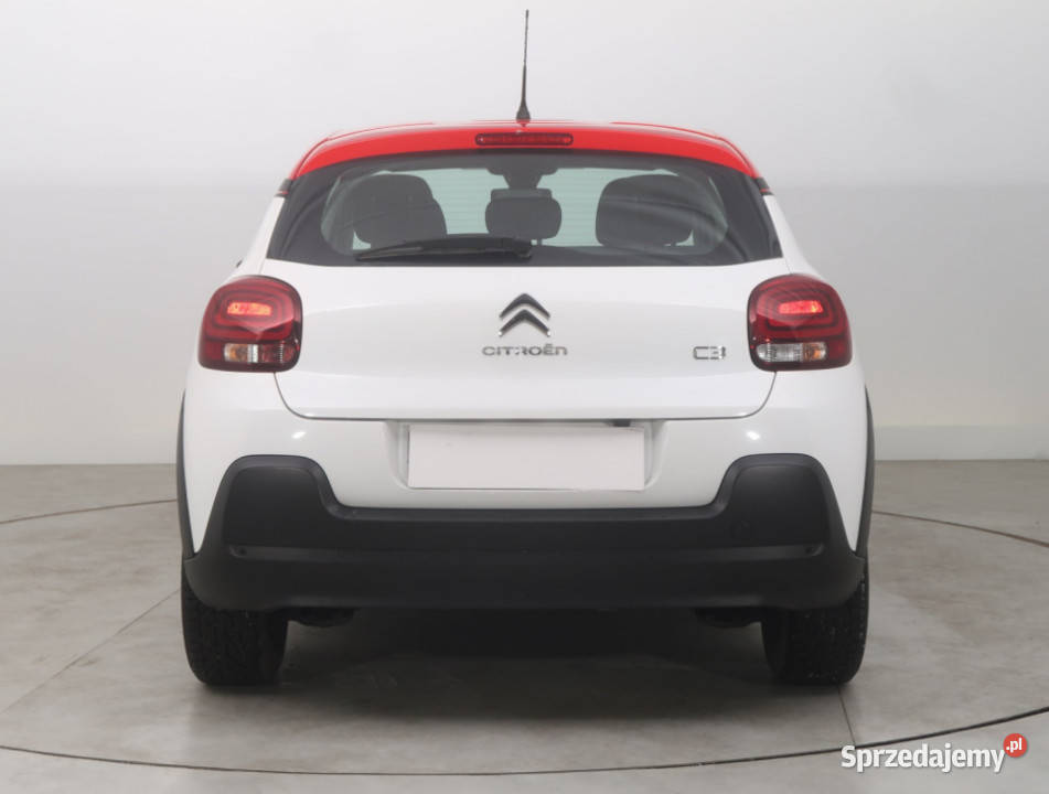 Citroen C3 12 PureTech światła przeciwmgielne