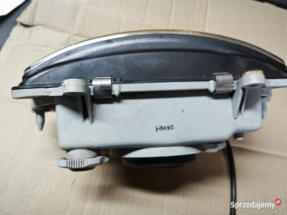 Lampa przednia Honda NTV 650 Deauville Żłobnica