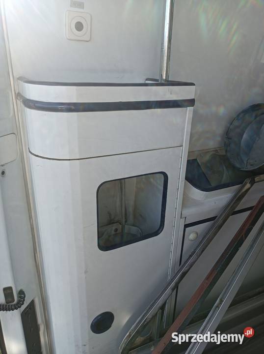 Anbulans karetka mercedes sprinter nadwozie