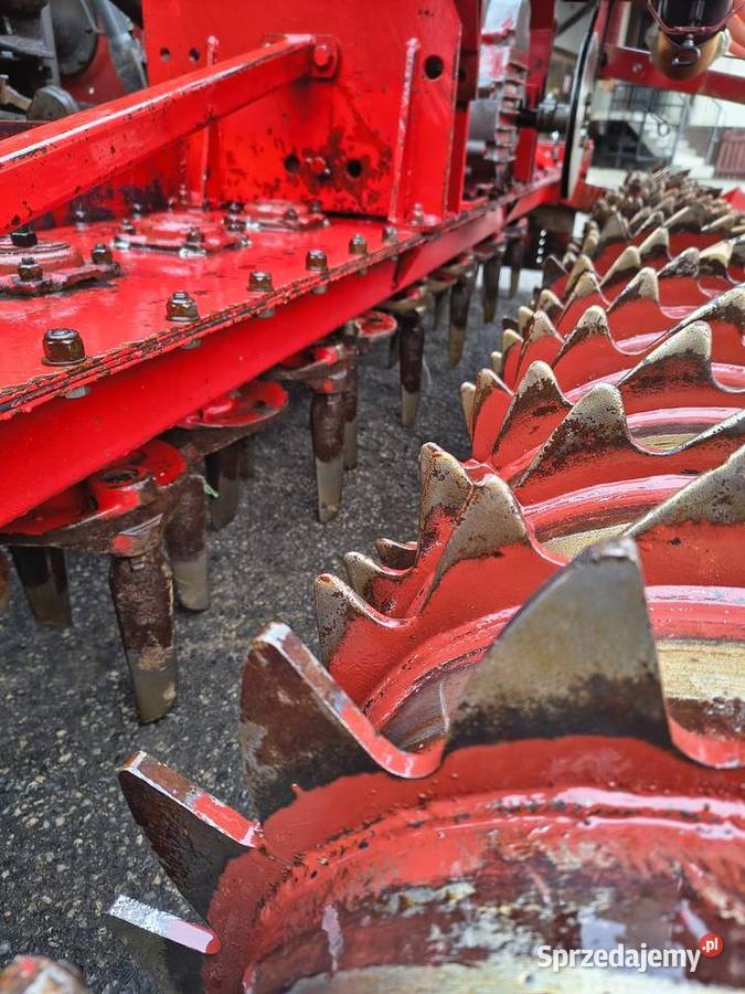 Zestaw uprawowo siewny Accord z broną wirnikową śląskie Miedźna