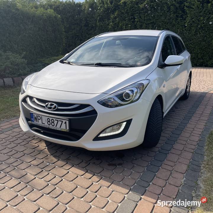 Samochód Hyundai i30 16 ekonomiczny Warszawa
