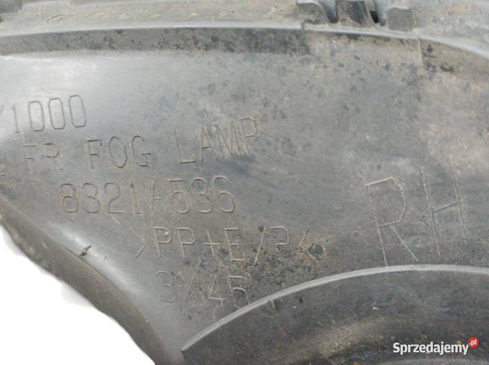 KRATKA 8321A536 PRAWY PRZÓD ZDERZAKA Mitsubishi
