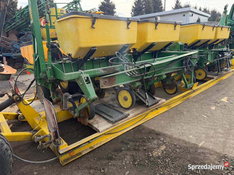 Siewnik zbożowy John Deere 740A Nowa Ruda sprzedam