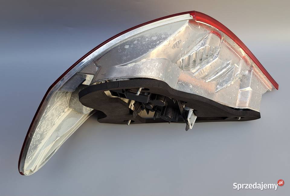 Lampa Tylna Prawa Mercedes CLK C209 A209 HELLA Lampy tylne Mielęcin