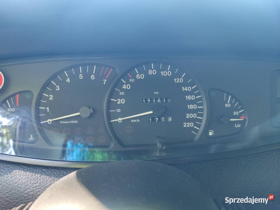 Opel Omega B 20 16v LPG nowa butla i OC i PT nieuszkodzony Jelcz-Laskowice sprzedam
