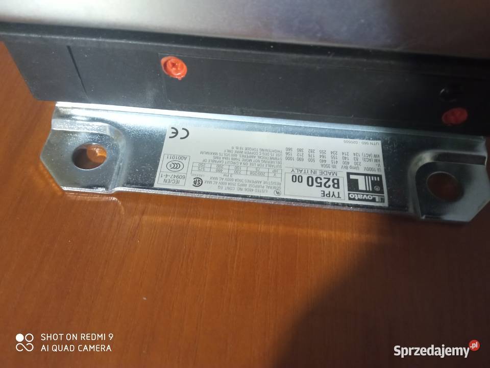 Stycznik 3x 250A 440V cewka 240V LOVATO Żagań