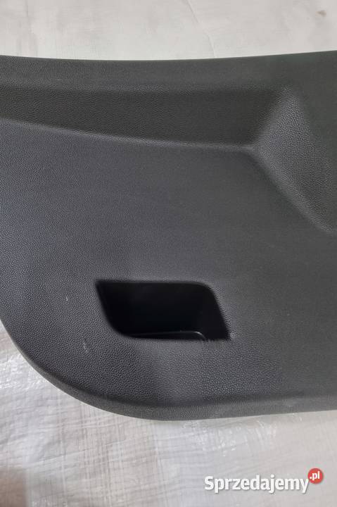Opel CORSA D tapicerka klapy tylnej bagażnika