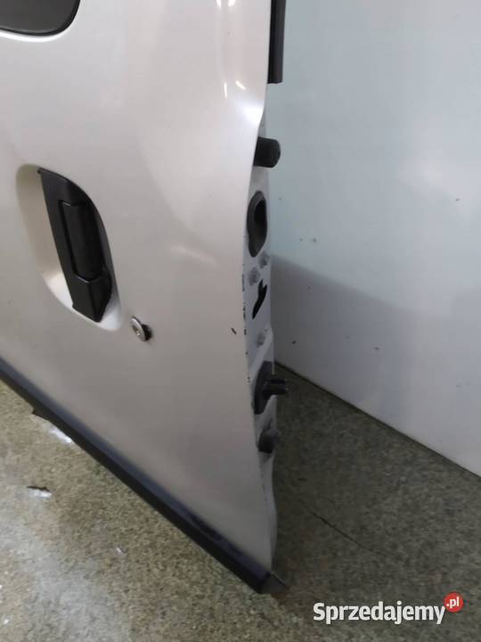 DRZWI PRAWE TYŁ TEKNH Dacia Dokker I 2012