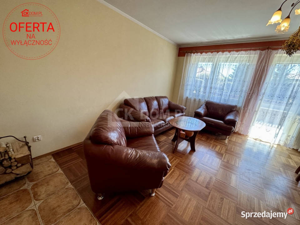 Dom w zabudowie szeregowej segment środkowy Nieruchomości świętokrzyskie sprzedam