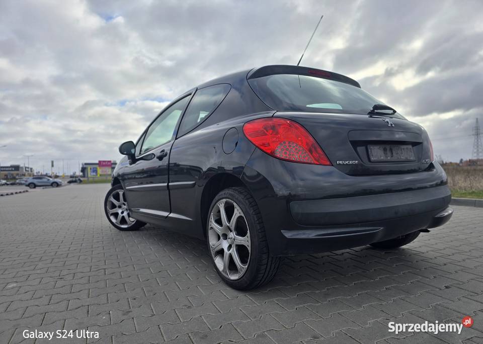 Miejskie autko lakier metallic Sadki