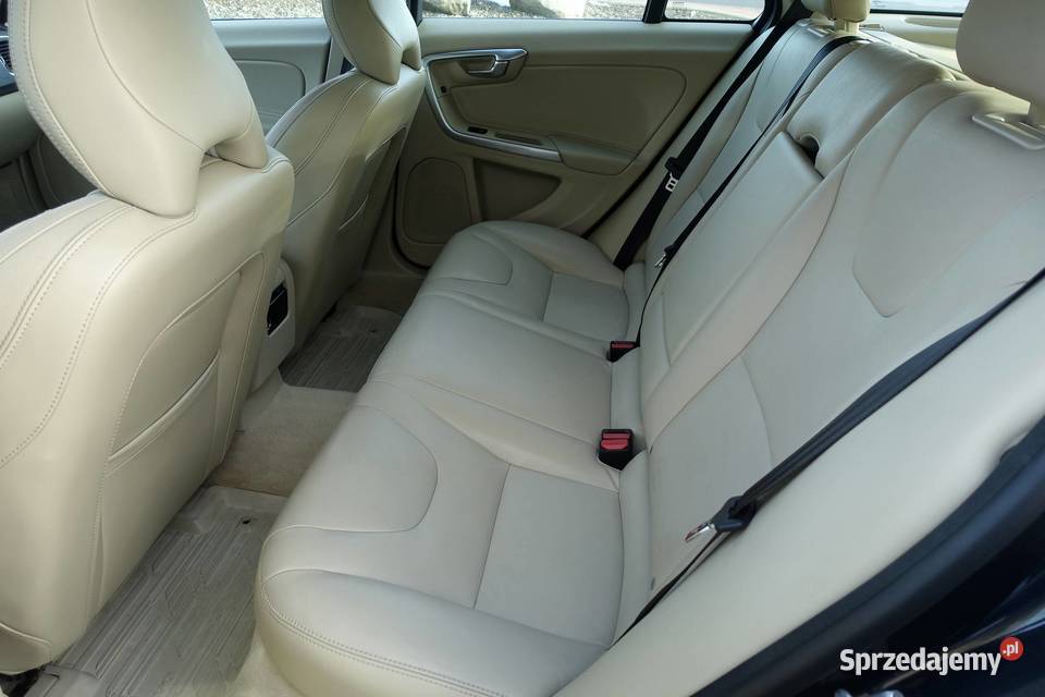 VOLVO V60 CROSS COUNTRY SKÓRA AUTOMAT FULL Buczkowice sprzedam