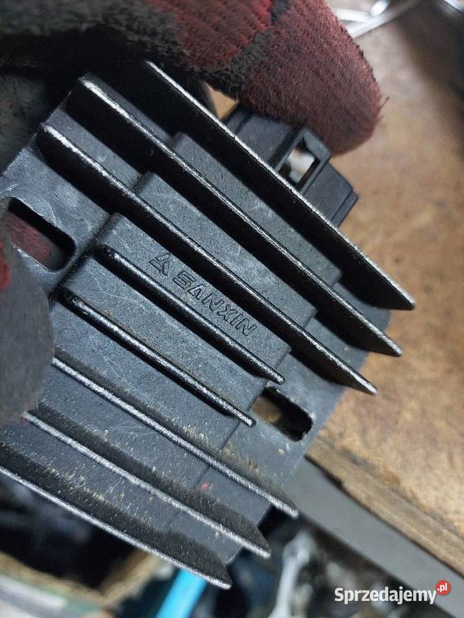 Suzuki GSX 550 regulator napięcia GSX 550 moduł Jelenia Góra