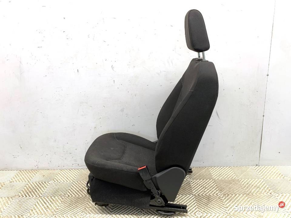 FOTEL PRAWY PRZÓD FORD TRANSIT COURIER Bus