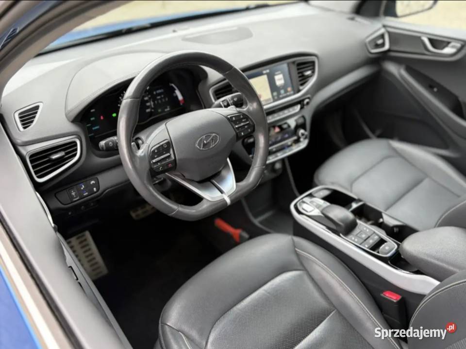 HYUNDAI IONIQ 28 kWh z niskim przebiegiem w Kraków