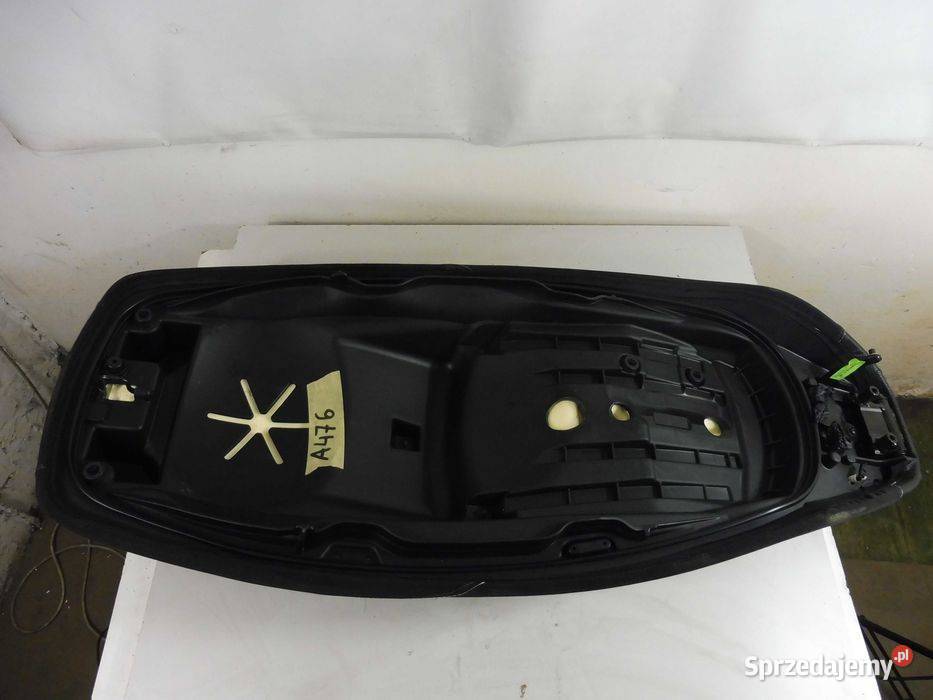 Piaggio MP3 300 500 nowy fotel kanapa siedzenie Poznań