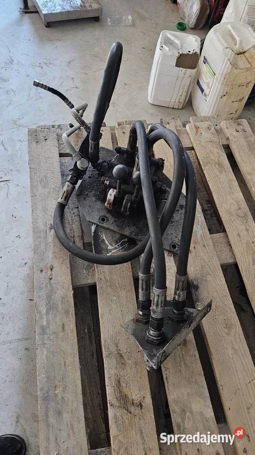 Rozdzielacz Hydraulika Uściąż sprzedam
