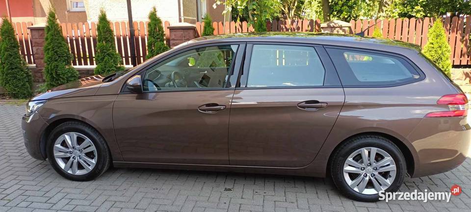Fabryczny lakier niewielki przrbieg bogata 139000km Wolbrom
