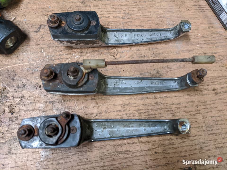 Fiat 125p klamki zewnetrzne 68