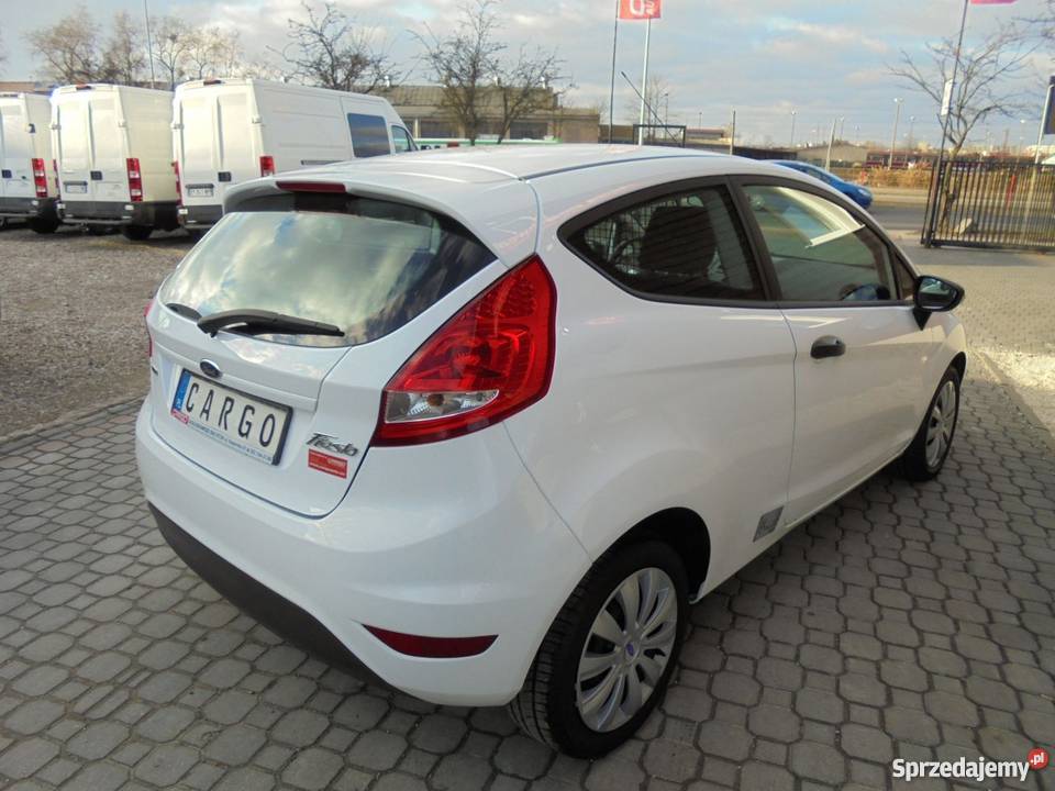 Ford Fiesta bialy Van / Minibus Ford Białystok