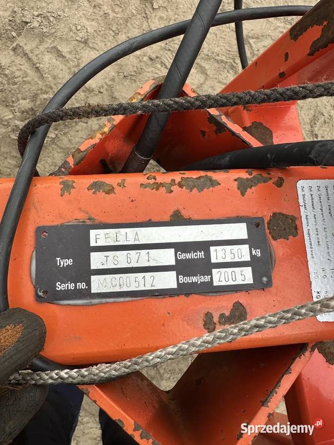 Zgrabiarka dwukaruzelowa Fella TS 671 2005 podlaskie Kuzie