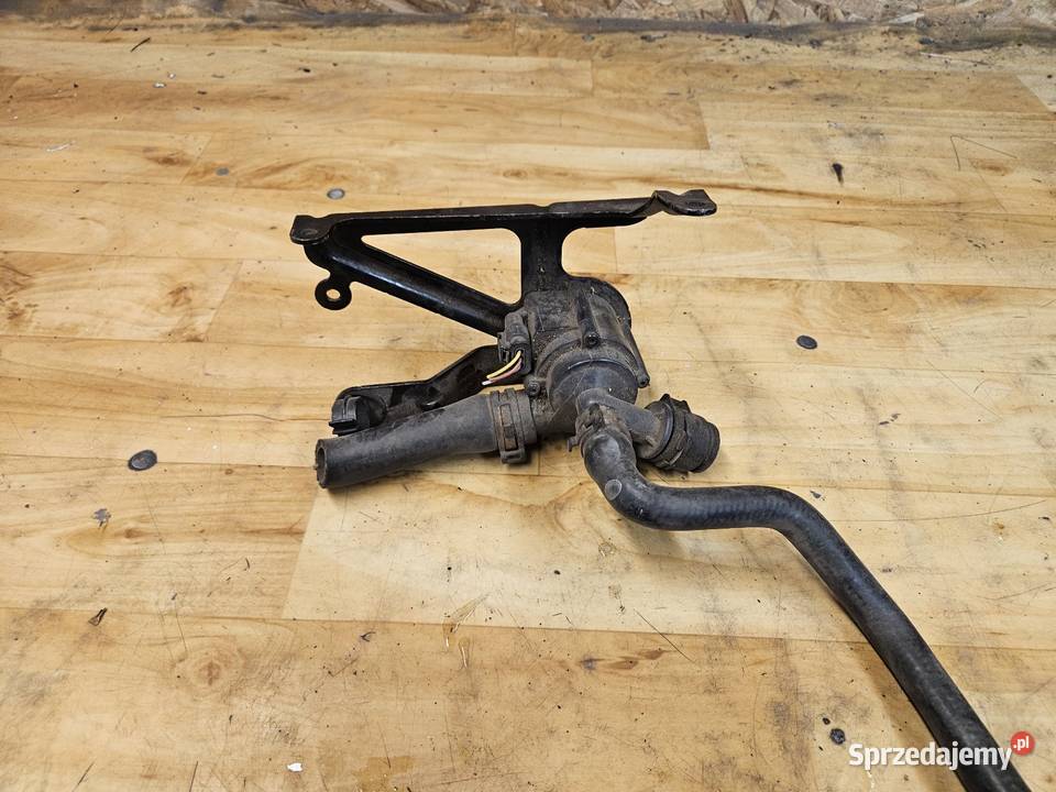 BMW 1 F20 3 F30 POMPA WODY DODATKOWA 8616992 osobowe Międzychód