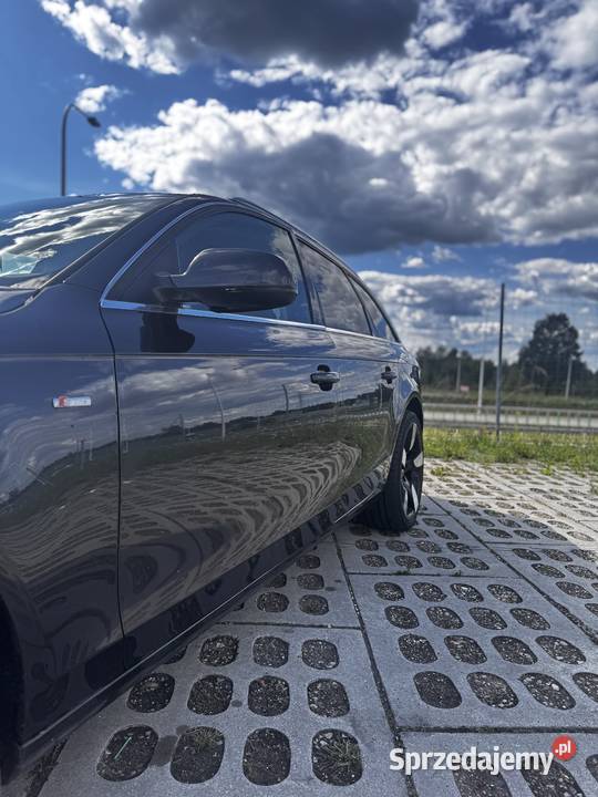 Audi a4 Rok produkcji 2011 Zdziechów