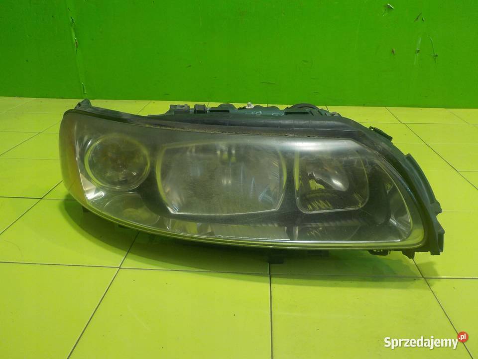 VOLVO S60 I LIFT 20 T 05r lampa prawa przod Lampy przednie Suków