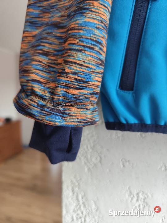 Chłopięca kurtka Softshell na polarze z kapturem Odzież Płock