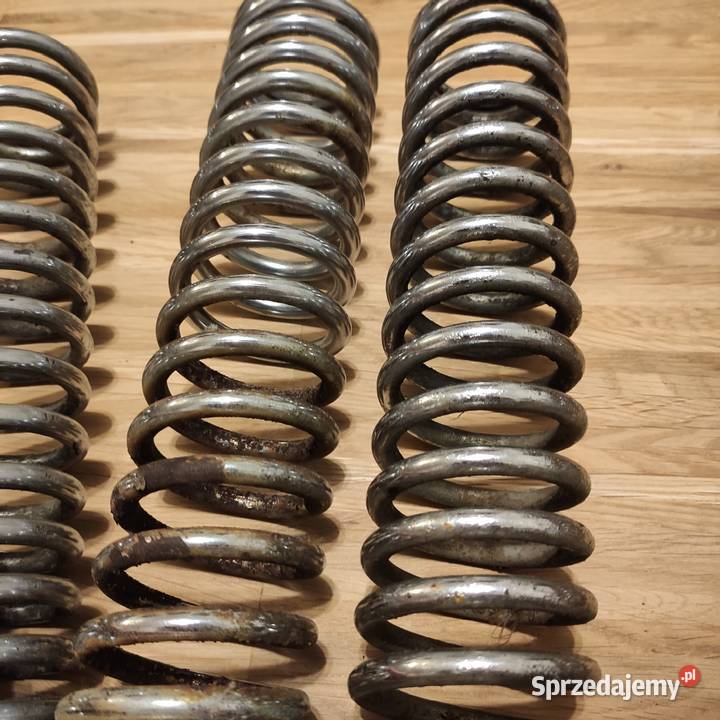 Sprężyny tylnych amortyzatorów WSK mazowieckie Warszawa