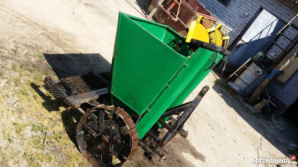 Sadzarka kubełkowa do ziemniaków