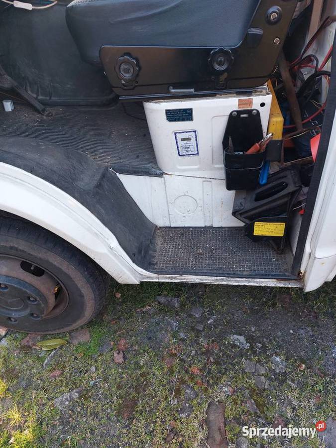 Sprzedam DAIMLERBENZ 409 Z WINDĄ ZAŁADOWCZĄ zachodniopomorskie Maszewo sprzedam