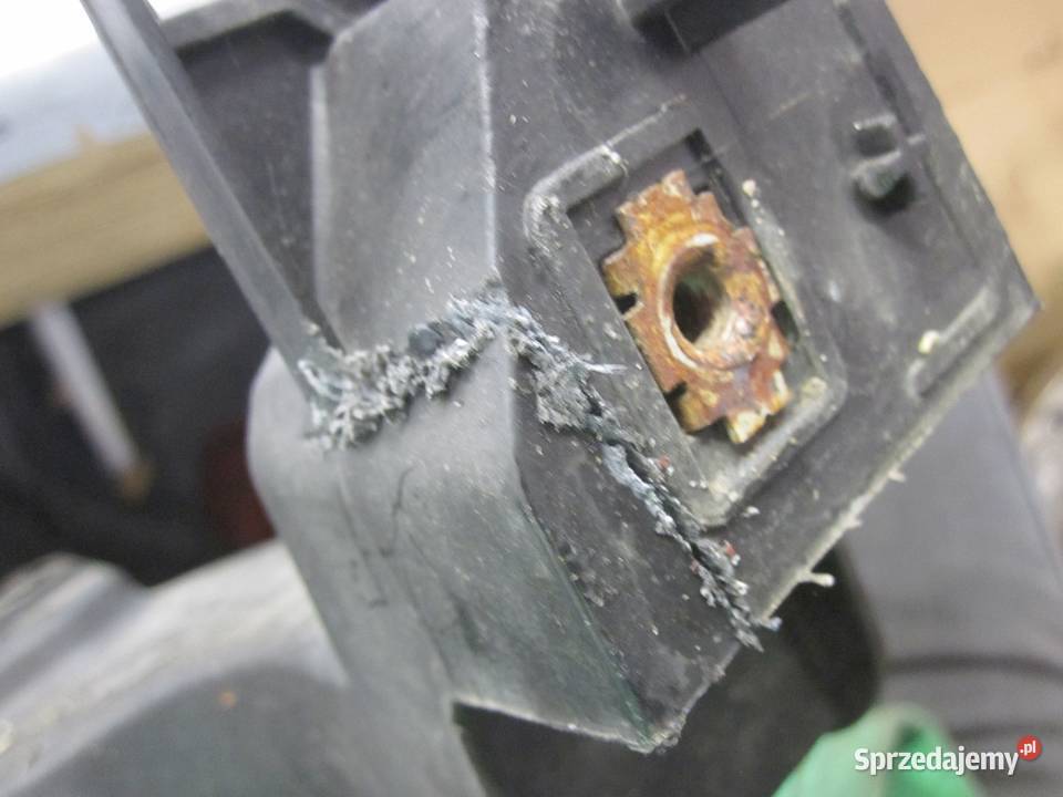 RENAULT MEGANE III 11r ślizg lampy prawy przód osobowe Kielce